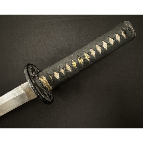 2090 - Japanese Wakizashi Sword with single edged blade 555mm in length. Edge of blade which has been sharp... 