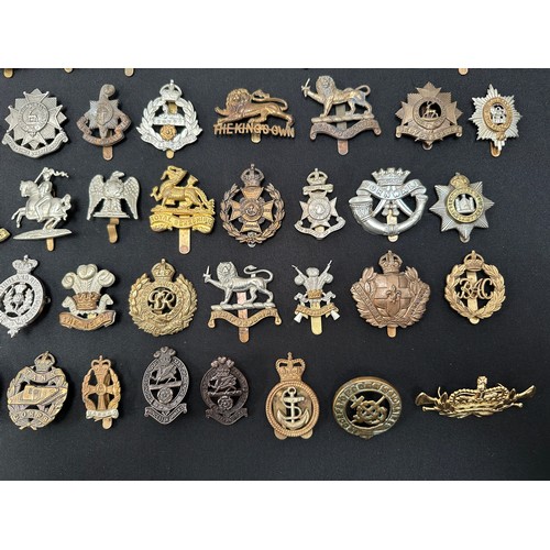 2113 - British Army Cap badge collection WW1/ WW2.