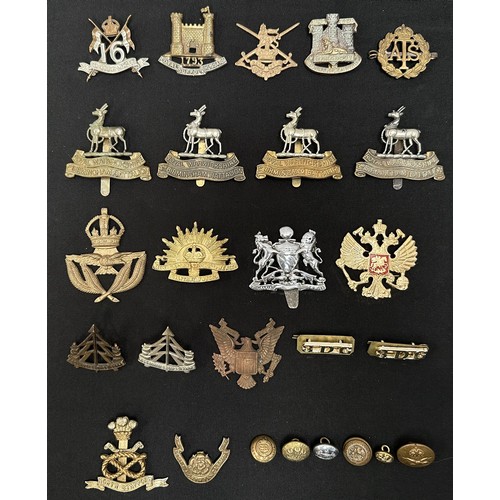 2113 - British Army Cap badge collection WW1/ WW2.