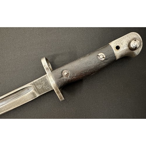 2119 - WW1 British 1907 Pattern Bayonet with single edged fullered blade 430mm in length. Maker marked and ... 