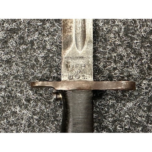 2165 - WW2 US M1 Garand Bayonet with fullered single edged blade 250mm in length. Maker marked 