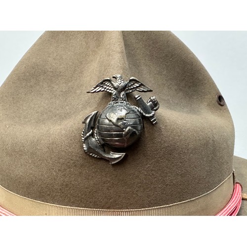 2170 - WW2 US Marine Corps Campaign Hat complete with red artillery branch cap cords. USMC cap badge. Compl... 