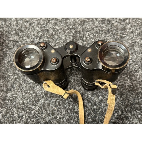 2179 - WW2 British Binoculars Prism No.2 MKIII x 6. Serial number 286872. WD Broad Arrow marked along with ... 