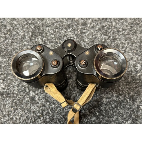 2179 - WW2 British Binoculars Prism No.2 MKIII x 6. Serial number 286872. WD Broad Arrow marked along with ... 