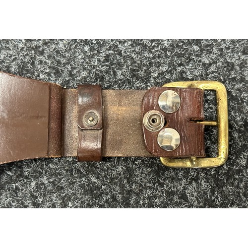 2194 - WW2 US Army Enlisted Man's Garrison Belt in brown leather. Removeable brass buckle. No markings or d... 