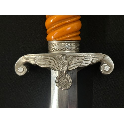 2250 - WW2 Third Reich Heer Officers Dienstdolch dagger with double edged blade 252mm in length. No makers ... 