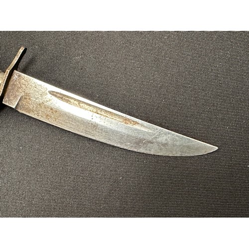 2284 - German Hunting Knife with single edged fullered blade 90mm in length. Maker marked 