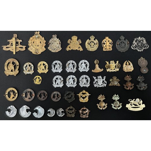 2289 - South African Army Cap Badges and Collar Dogs. WW2 era to current issue.