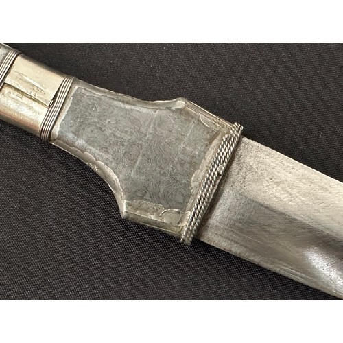 2291 - Middle Eastern Jambiya Dagger with curved double edged blade 160 mm in length. Arabic inscription al... 