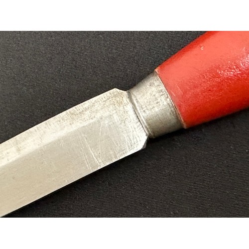 2296 - Norwegian Puukko style knife with single edged blade 134mm in length. Maker marked 