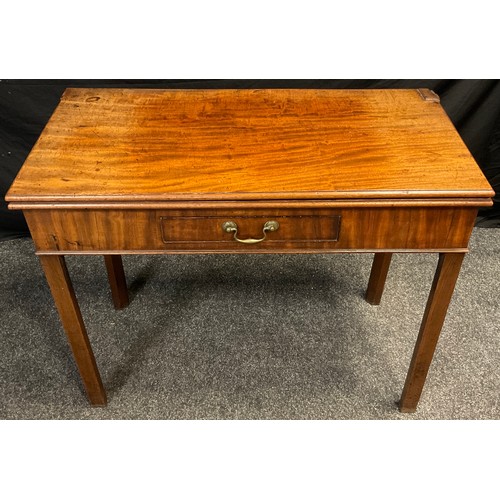 85 - A George III mahogany tea table, 72.5cm high x 91.5cm x 45.5cm.