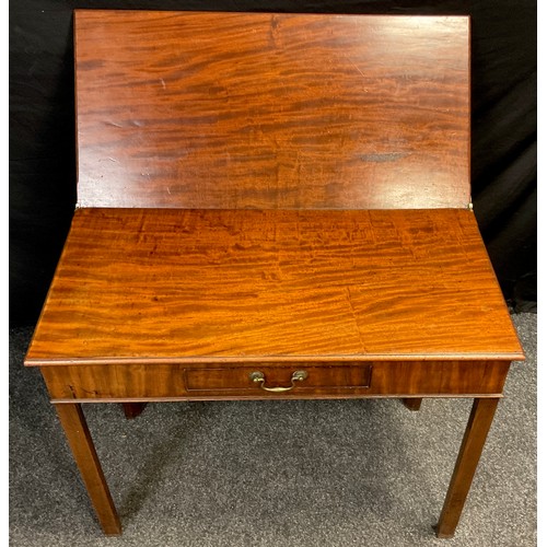 85 - A George III mahogany tea table, 72.5cm high x 91.5cm x 45.5cm.