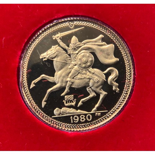 374 - A Pobjoy mint limited edition Isle of Man half sovereign 1980, Odins Raven Privy Mark, one of 30,000... 