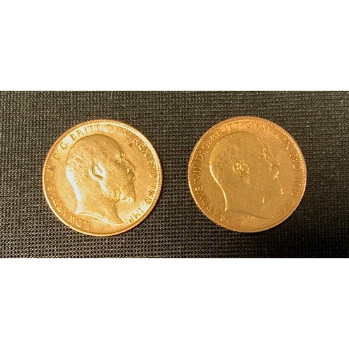 380 - An Edward VII half sovereign, 1908, another 1910, both London mint, 8g gross (2)