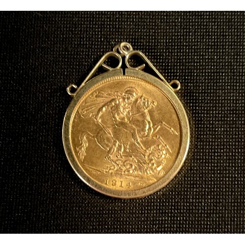 386 - A George V sovereign, 9ct pendant mount, 1914, London mint, 9.6g gross