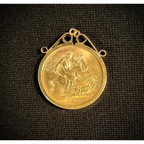 389 - An Elizabeth II sovereign, 9ct pendant mount, 1963, London mint, 9.5g gross