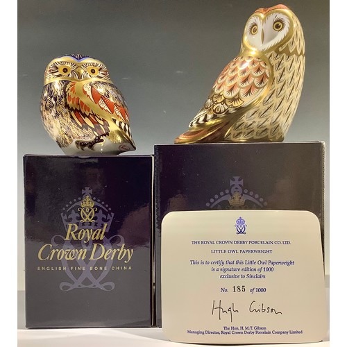 69 - A Royal Crown Derby paperweight, Short Eared Owl, Collectors Guild exclusive, gold stopper, boxed; a... 