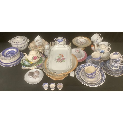 157 - A large collection of blue and white china, including tea set, decorative plates, etc