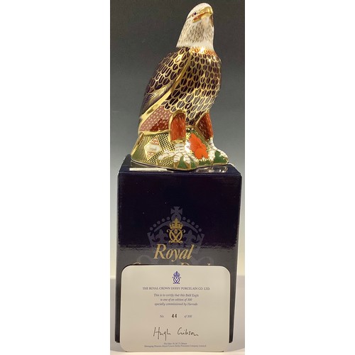1 - A Royal Crown Derby paperweight, Bald Eagle, commissioned by Harrods, limited edition 44/300, gold s... 