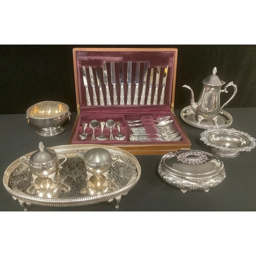 273 - A Viner's Kings pattern canteen of flatware for six; a three piece tea service; trays; etc (quantity... 