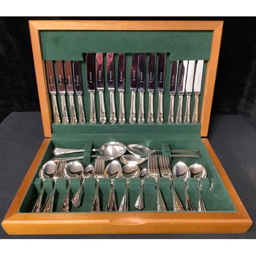 275 - A set of silver plated flatware for eight, Bexfield Sheffield, in a contemporary teak canteen, 47cm ... 