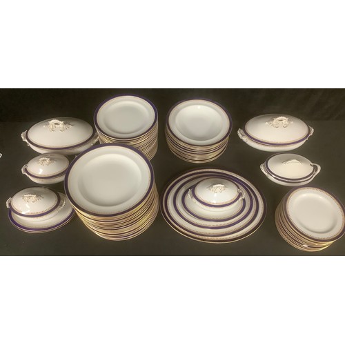 291 - A comprehensive Royal Worcester Cobalt dinner service, comprising tureens, vegetable dishes, dinner ... 