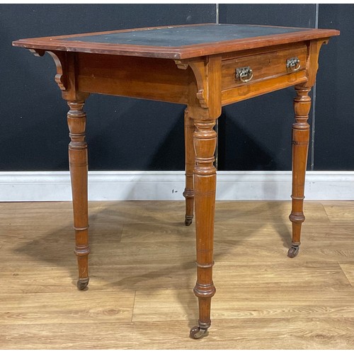 118 - A Victorian walnut writing table, drawer to frieze, 74cm high, 90cm wide, 50cm deep, c.1890