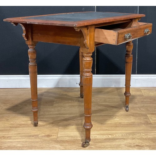 118 - A Victorian walnut writing table, drawer to frieze, 74cm high, 90cm wide, 50cm deep, c.1890