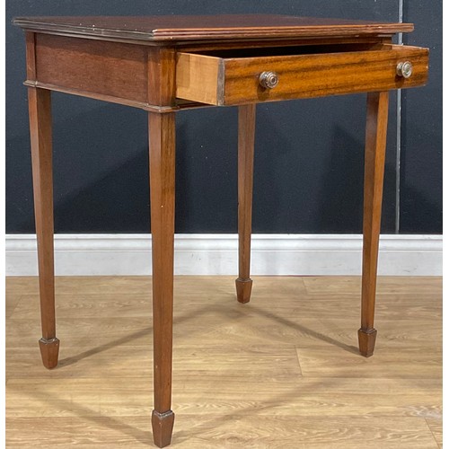 208 - An early 20th century side table, 76.5cm high, 70.5cm wide, 49cm deep, c.1910