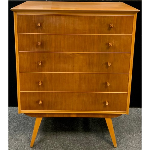 128 - An Alfred Cox style, mid century design walnut and beech chest of drawers, five long drawers, splaye... 