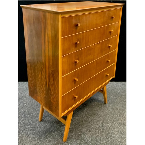 128 - An Alfred Cox style, mid century design walnut and beech chest of drawers, five long drawers, splaye... 