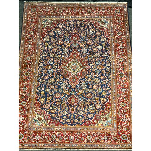 291 - A Central Persian Kashan carpet, 335cm x 245cm.