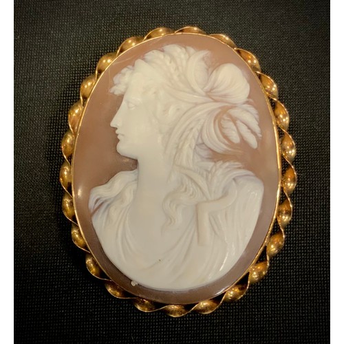 422 - A Victorian style oval cameo brooch, as a maiden, 9ct gold mount, 54mm x 43mm, 14.5g gross