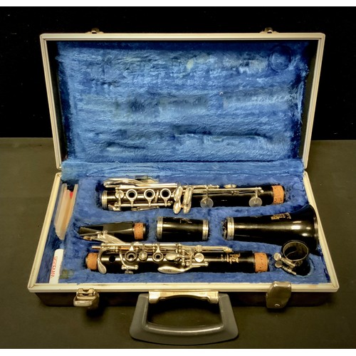 144A - A Boosey and Hawkes of London Regent clarinet, cased