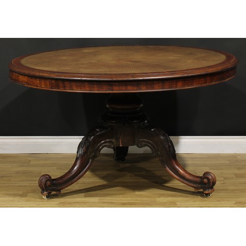 1480 - A Victorian mahogany room centre library table, circular top with inset tooled leather writing surfa... 