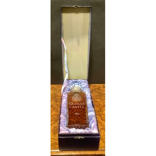 2577 - Whisky - a Royal Brierley Lead Crystal Decanter, containing a Specially Blended 25 Year Old Scotch W... 