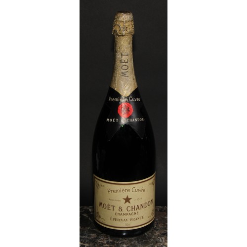 2576 - Champagne - Moët & Chandon Champagne, Premier Cuvee, magnum, 150cl; others, Lanson Black Label, magn... 