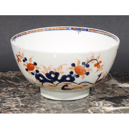 166 - A Bow Imari pattern porcelain bowl, painted with stylised birds and flowers, picked out in gilt, 12.... 