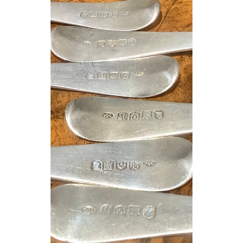689 - A set of six George III Scottish silver Hanoverian pattern table spoons, Matthew Craw, Edinburgh 180... 