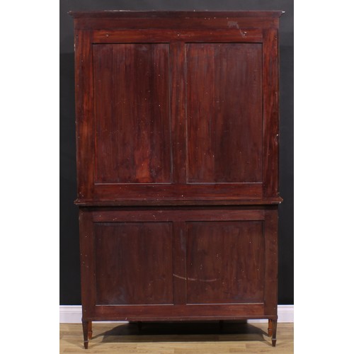 1559 - An Edwardian Sheraton Revival tulipwood and rosewood crossbanded satinwood break-centre display cabi... 