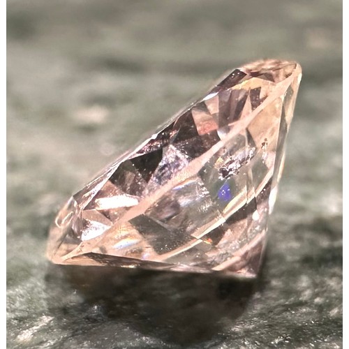 940 - Loose gemstones - A round brilliant cut diamond, approximately 1.1ct