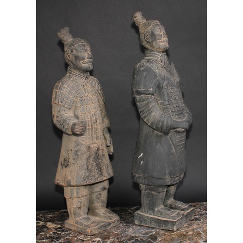 432 - A pair of Chinese terracotta figures, after the warriors of the Terracotta Army of Qin Shi Huang, 53... 