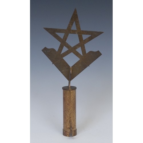 2093 - Freemasonry and Friendly Society Interest - a brass Masonic pole head, with Star and mason's square,... 