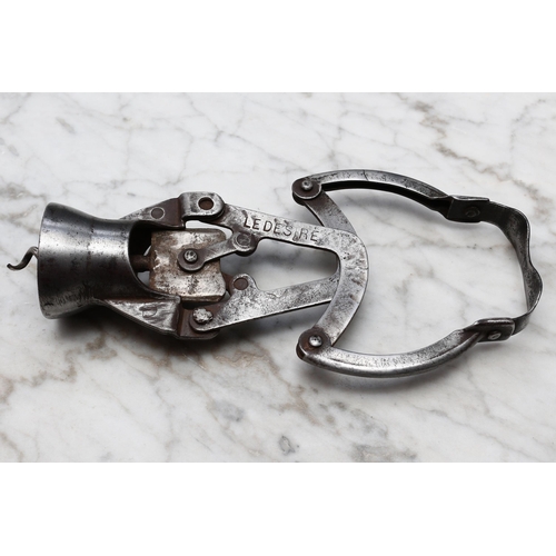 2470 - Helixophilia - a French all-steel patent lever-assisted direct-pull corkscrew, Le Desire, 8.5cm wide... 