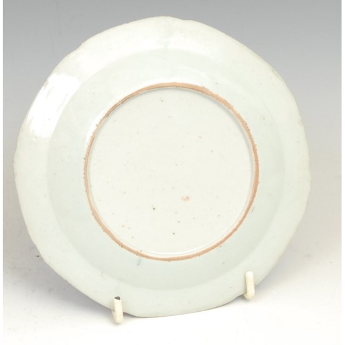 356 - A pair of Chinese circular longevity dishes, 28.5cm diameter, possibly Diana cargo shipwreck, c.1816... 