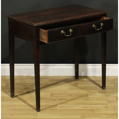 1535 - A George III oak side table, rectangular top with reeded edge above a long frieze drawer, brass swan... 