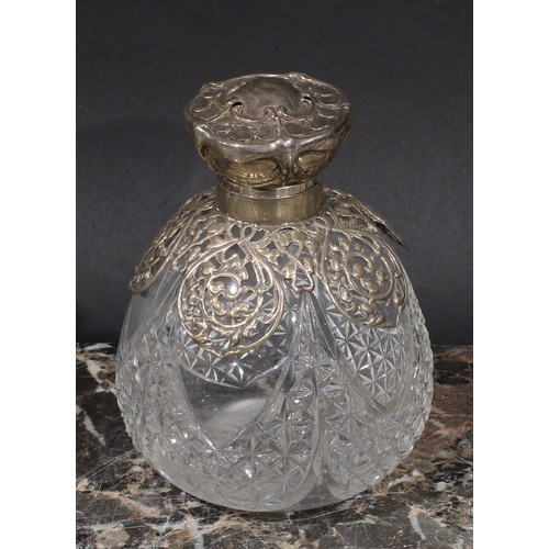 534 - A 19th century French silver-gilt mounted hobnail-cut globular scent bottle, prismatic stopper, 11cm... 