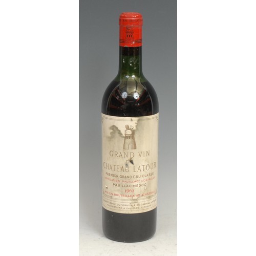 2579 - Wines and Spirits - Chateau Latour Grand Vin, Premier Grand Cru Classé 1962, 750ml, level to shoulde... 