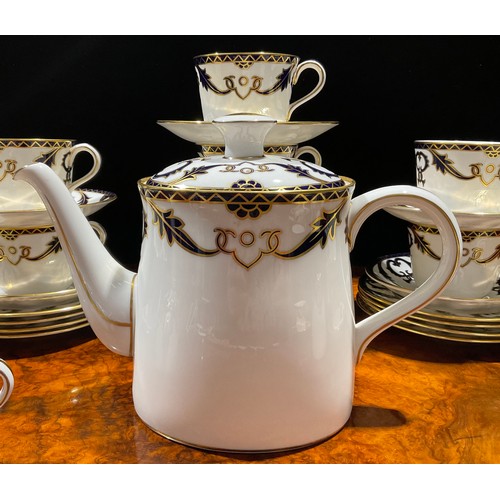 231 - A Royal Crown Derby Majesty tea service for twelve, comprising teapot, sucrier and cover, cream jug,... 