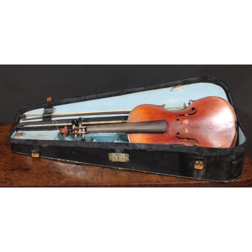 2567 - A violin, the two-piece back 36cm long excluding button, ebonised tuning pegs, 60cm long overall, th... 